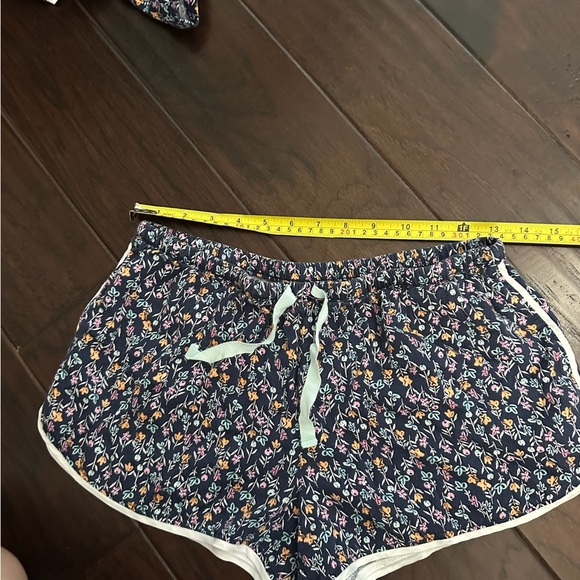 Women’s Jane and bleecker small floral pajama set - Picture 8 of 9